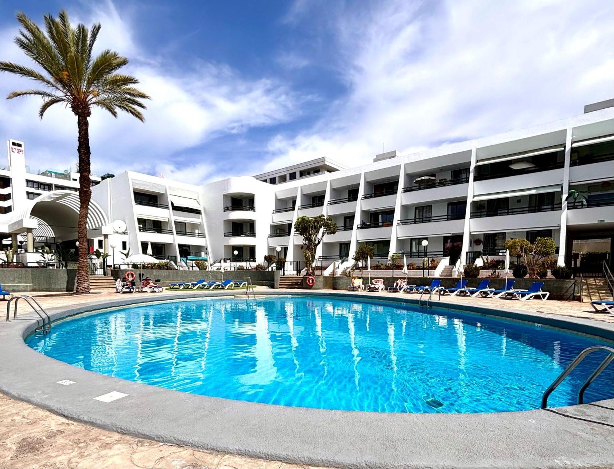 Cettina Tenerife Sur * Arona (Tenerife)